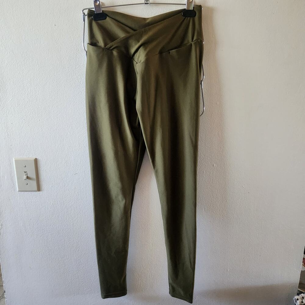 Women's Obsession Yoga, workout legging size Medium